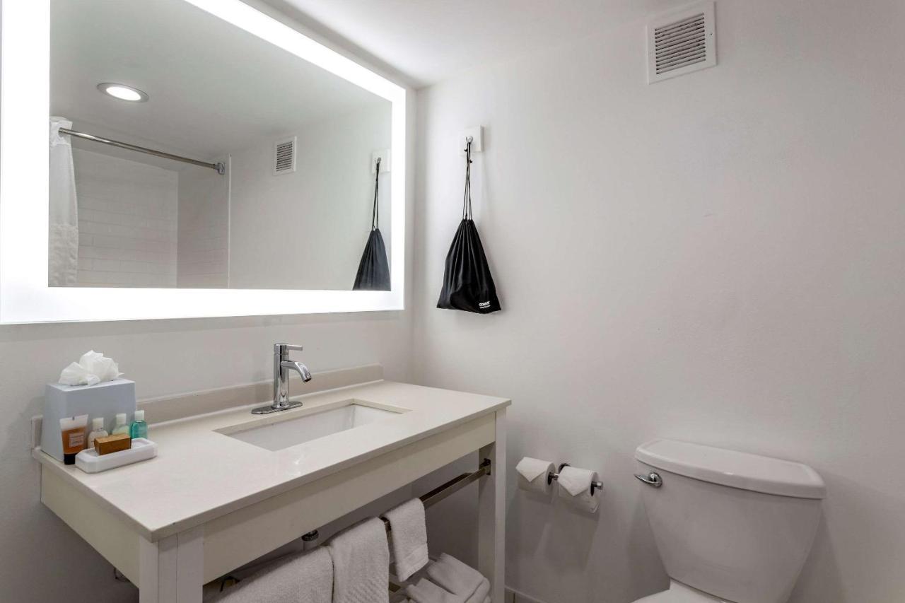 Clarion Pointe Galveston Seawall Екстериор снимка