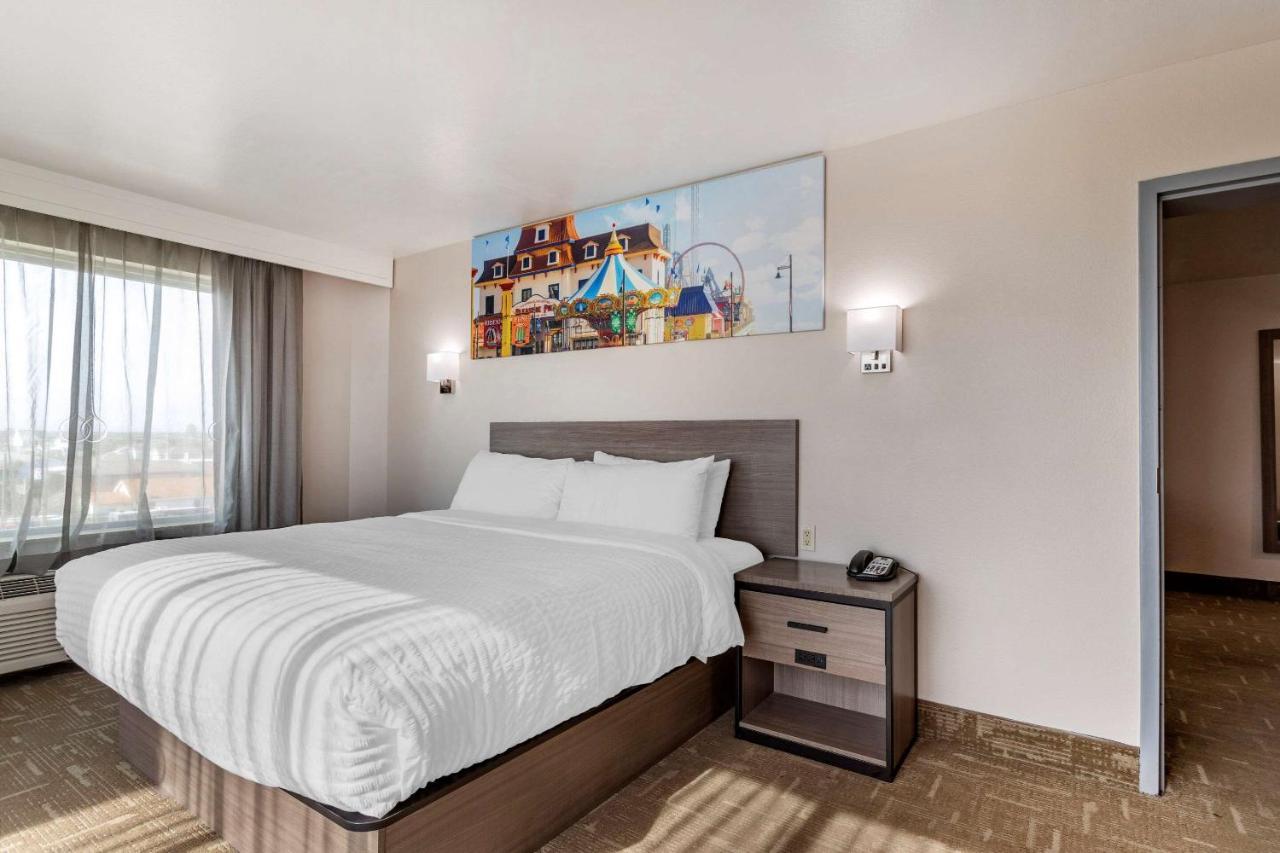 Clarion Pointe Galveston Seawall Екстериор снимка
