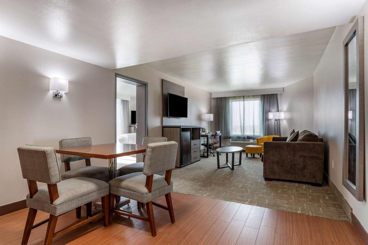 Clarion Pointe Galveston Seawall Екстериор снимка