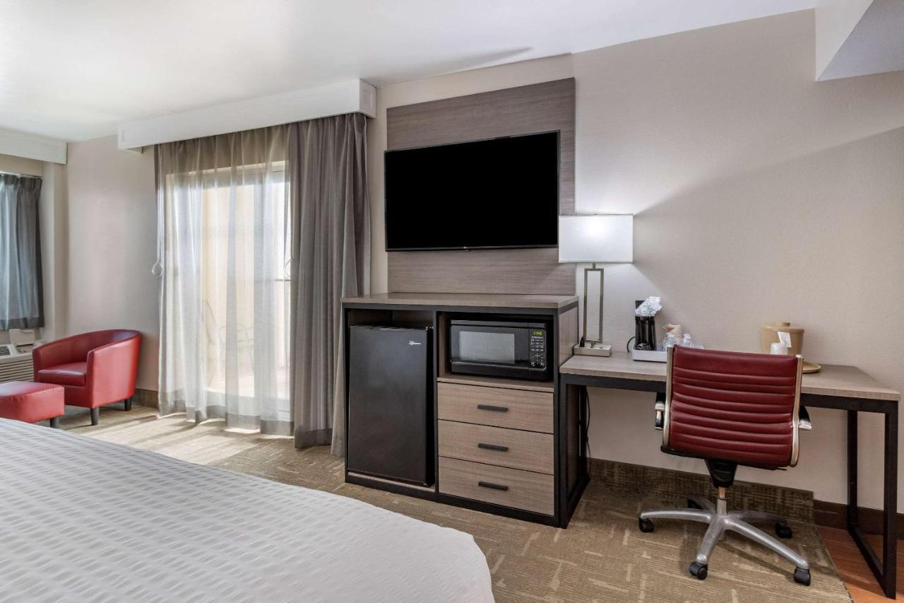 Clarion Pointe Galveston Seawall Екстериор снимка